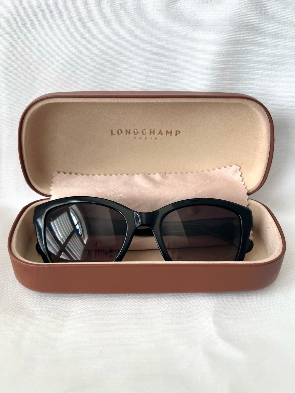 LONGCHAMP Black Frame Sunglasses